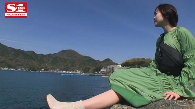 ※台本一切無し!!ハメ撮り!すっぴん!何でもアリ!架乃ゆらのスケベ本性剥き出しSEX!! ガチで二人きりの温泉旅行でヤリまくった生々しすぎる超レアなエロス200%動画