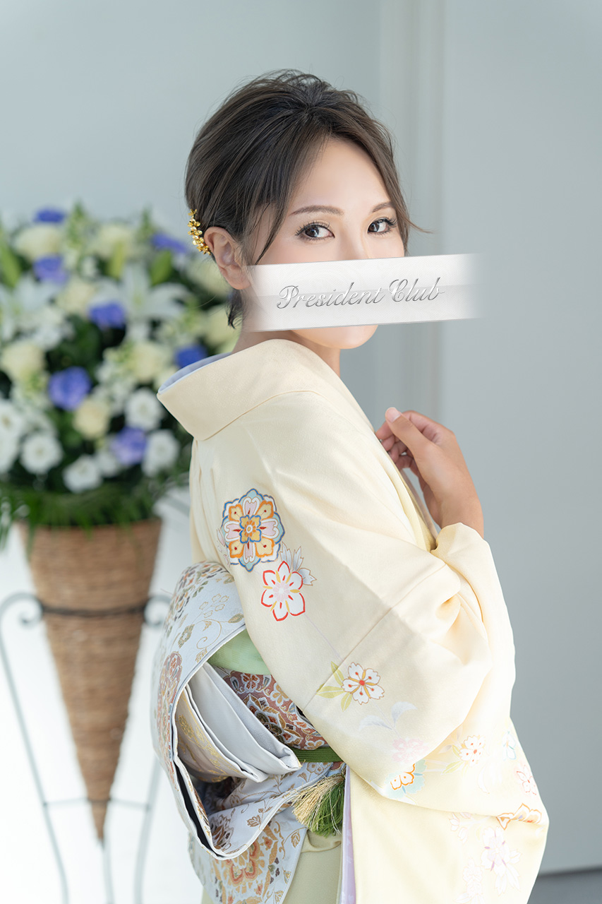 フーゾク嬢厳選図鑑～美人熟女告白　私の秘密を教えます～此花鈴さん【吉原】