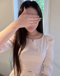 フーゾク嬢厳選図鑑～素人敏感　ホンモノ妻のエロすぎる素顔～ゆうりさん【鶯谷】
